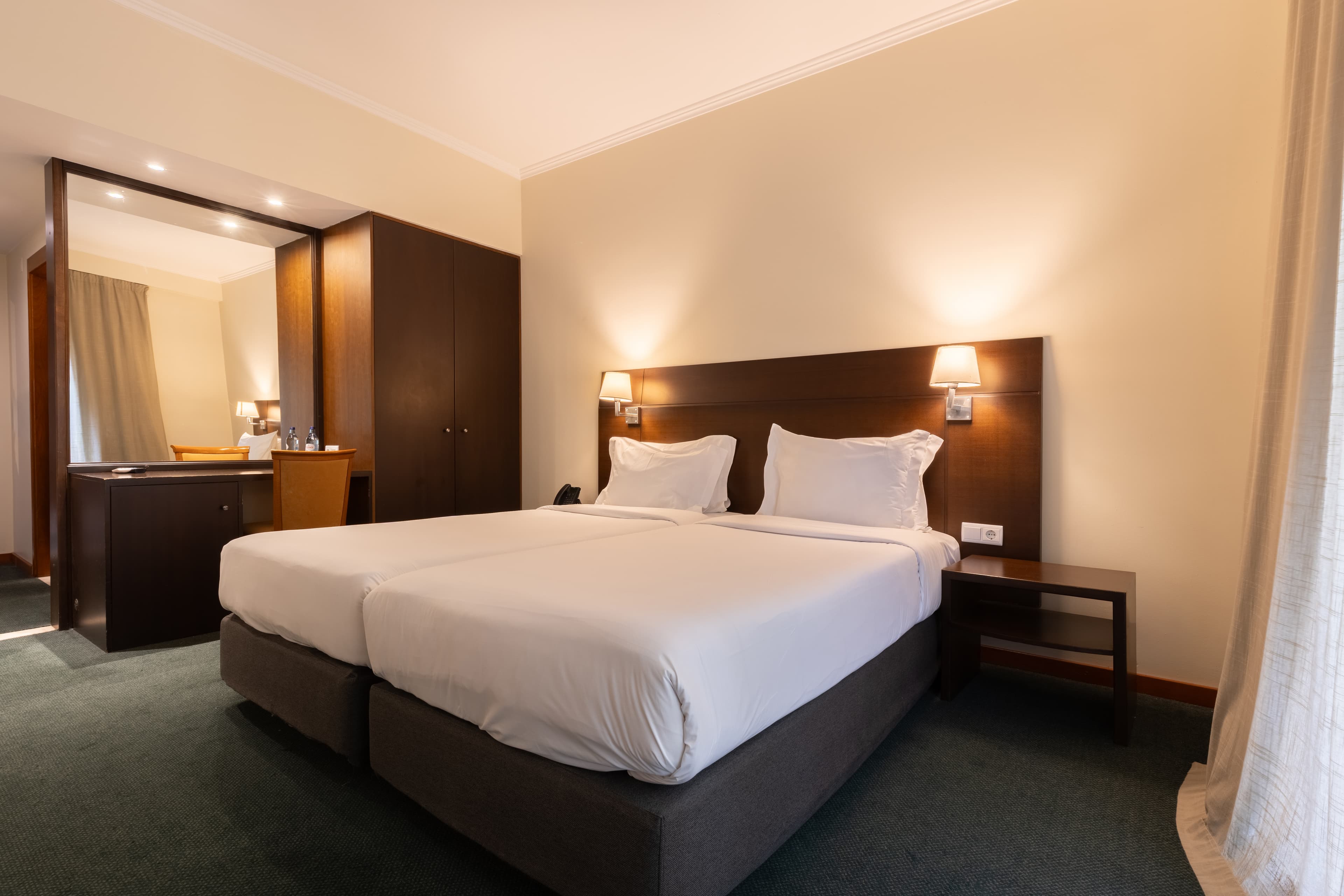 Quarto Twin Com Varanda — image 2