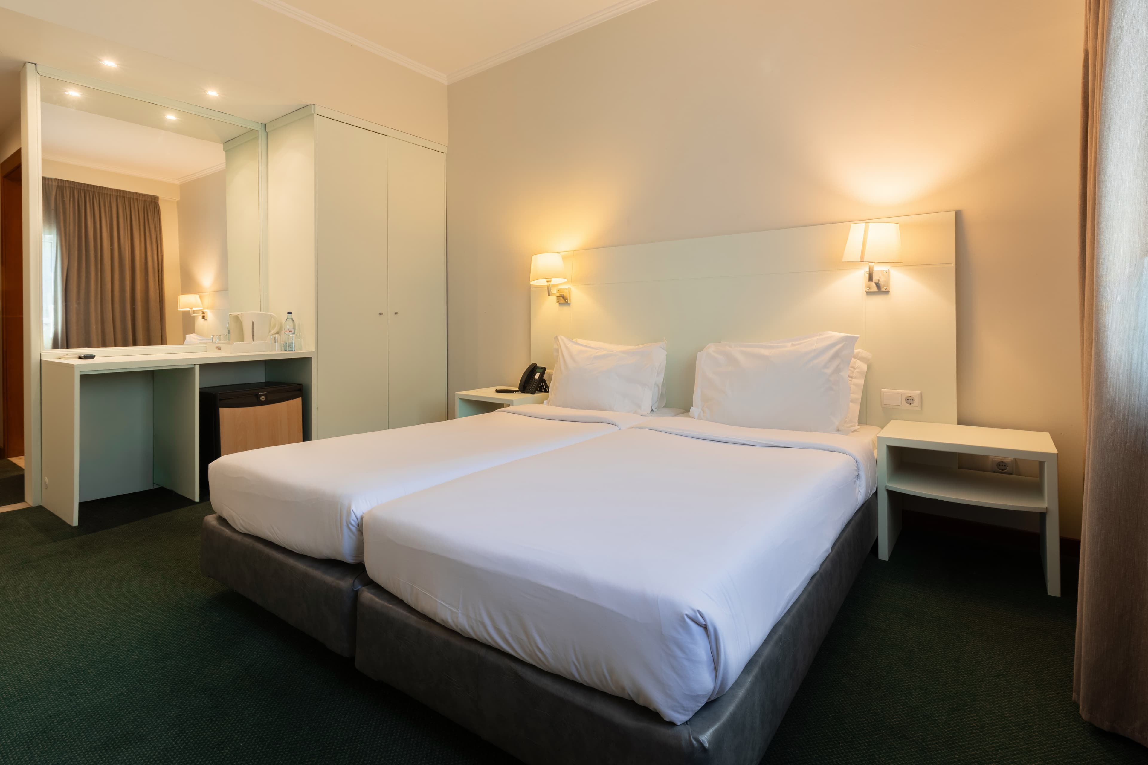 Quarto Standard Twin — image 2
